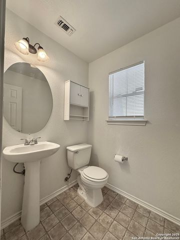 2219 Mobeetie Trl, San Antonio, TX 78245