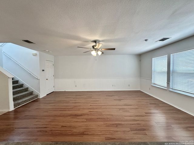 2219 Mobeetie Trl, San Antonio, TX 78245