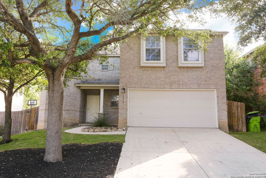 2219 Mobeetie Trl, San Antonio, TX 78245