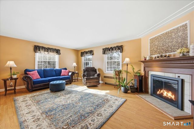 9 Schwartz Road, Bozrah, CT 06334