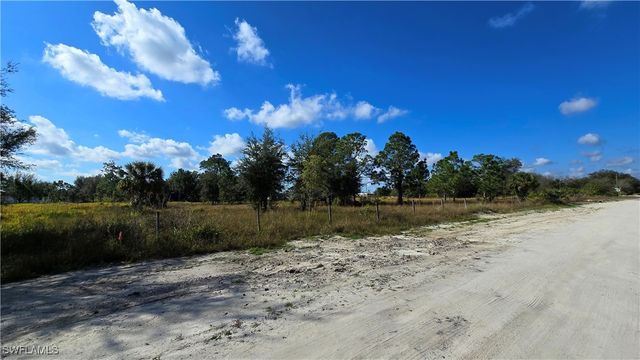 7691 14th PL, Labelle, FL 33935