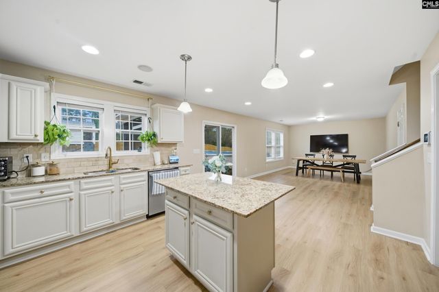 166 Flinchum Place, Lexington, SC 29073