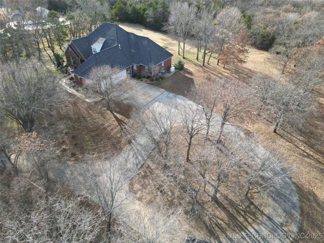 331 Wildflower Place, Ardmore, OK 73401