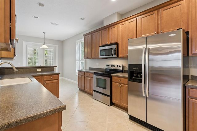 8270 BRIDGEPORT BAY CIRCLE, Mount Dora, FL 32757