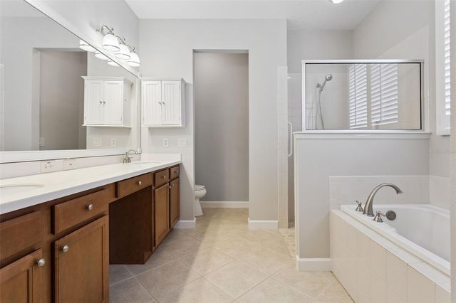 8270 BRIDGEPORT BAY CIRCLE, Mount Dora, FL 32757