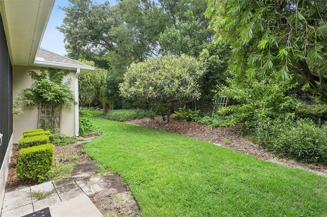 8270 BRIDGEPORT BAY CIRCLE, Mount Dora, FL 32757