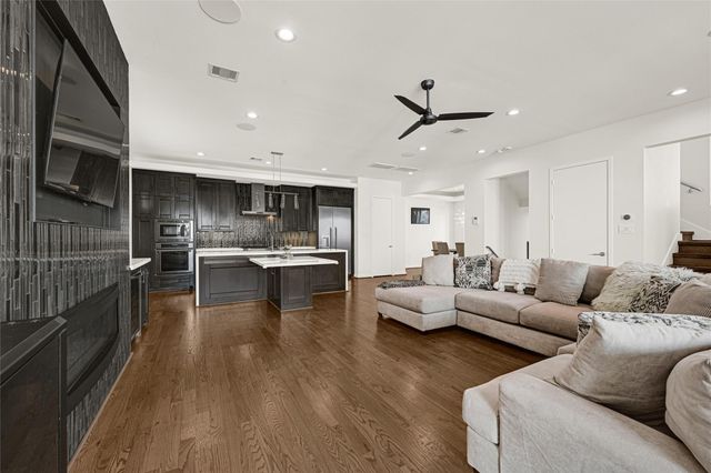 707 W Clay, Houston, TX 77019