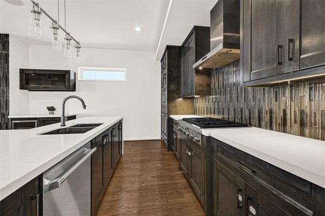 707 W Clay, Houston, TX 77019