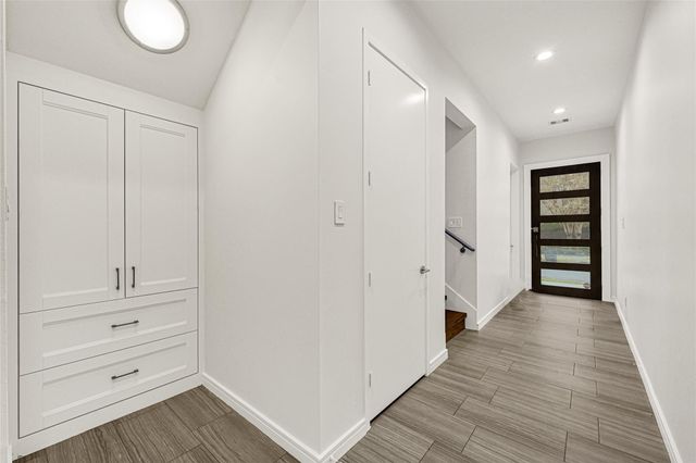 707 W Clay, Houston, TX 77019