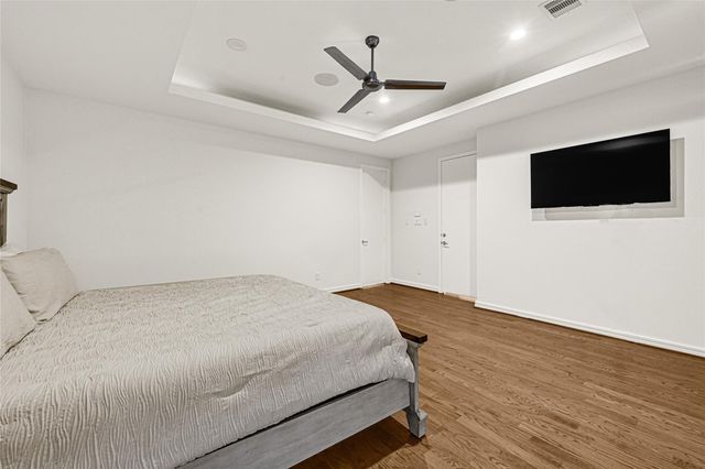 707 W Clay, Houston, TX 77019