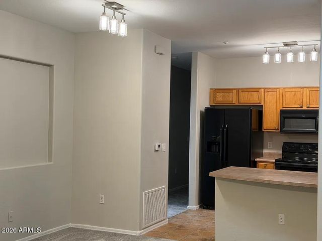 525 N Miller Road 115, Scottsdale, AZ 85257