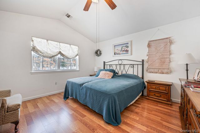 2 Greenbriar Court 2, Middle Island, NY 11953