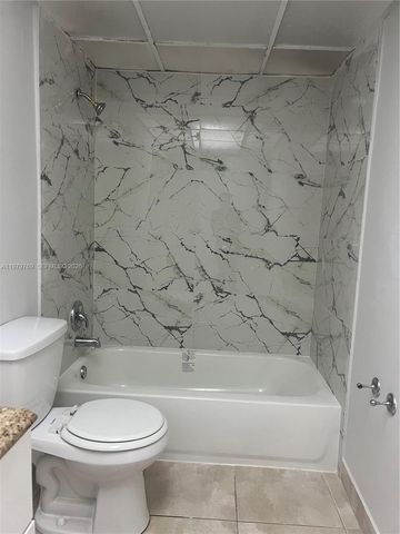 6950 Miami Gardens Dr 2-117, Hialeah, FL 33015