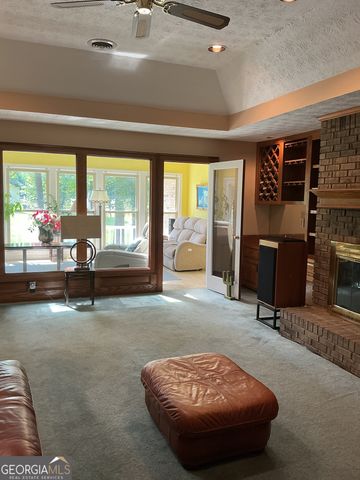 105 Benson Circle, Fayetteville, GA 30214