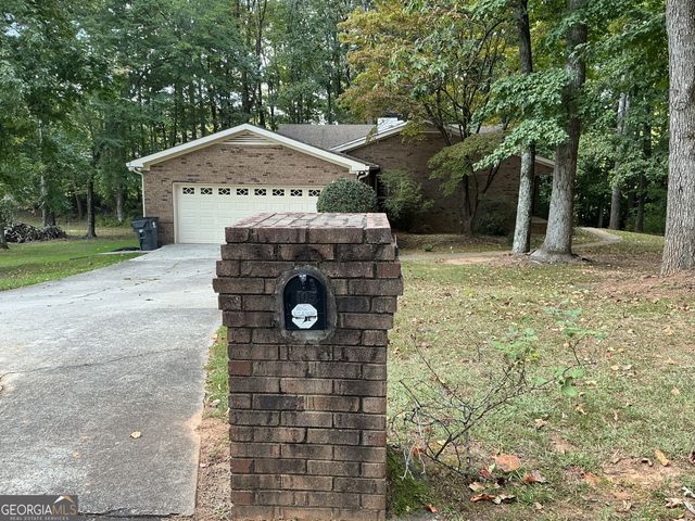 105 Benson Circle, Fayetteville, GA 30214