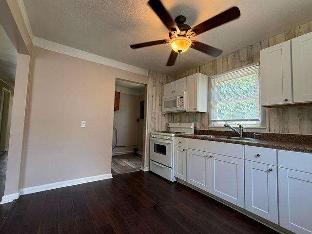 5873 Merrick Street, Taylor, MI 48180