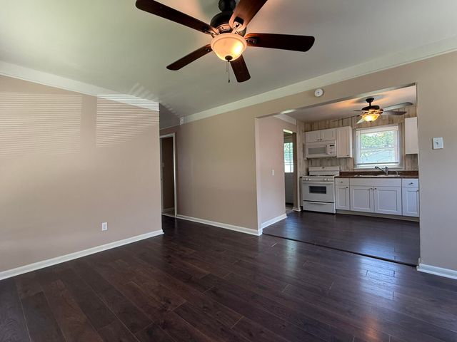 5873 Merrick Street, Taylor, MI 48180