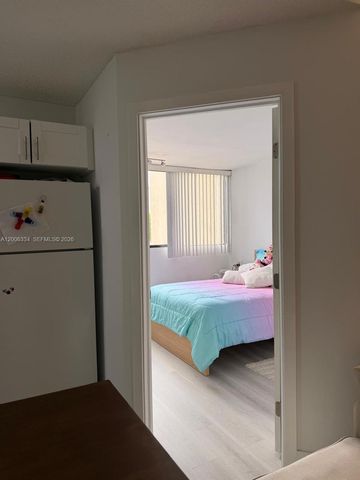 5055 NW 7th St 405, Miami, FL 33126