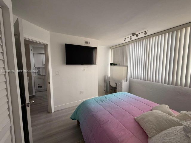 5055 NW 7th St 405, Miami, FL 33126