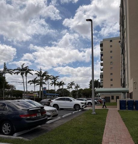 5055 NW 7th St 405, Miami, FL 33126