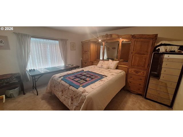 848 WECOMA Loop, Florence, OR 97439