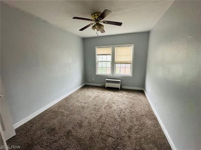 15610 Van Aken Boulevard 4, Shaker Heights, OH 44120