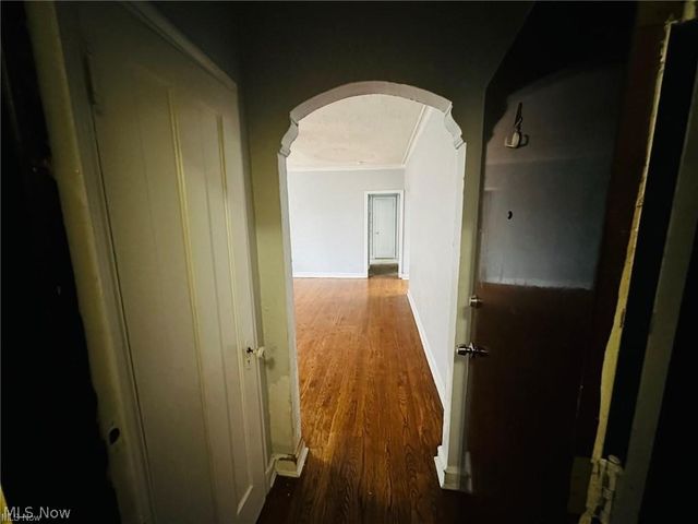 15610 Van Aken Boulevard 4, Shaker Heights, OH 44120