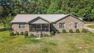 192 Peek Road, Hartselle, AL 35640