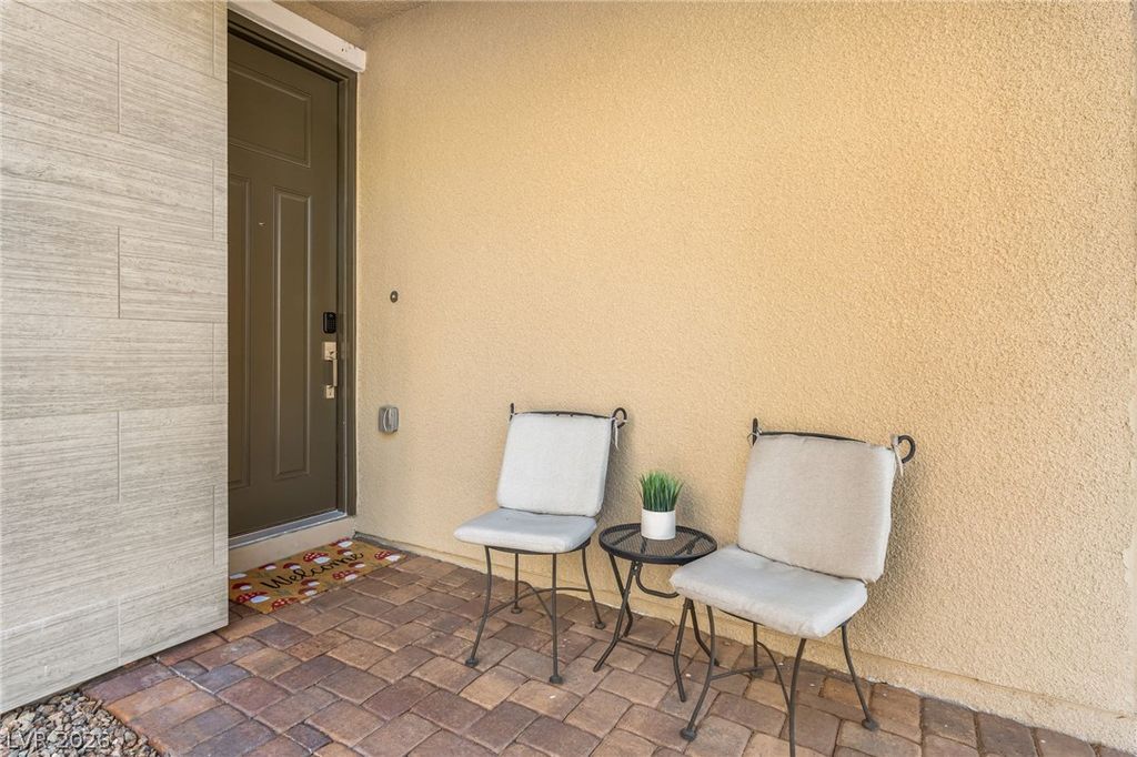 848 Riverlawn Place, Las Vegas, NV 89138 — photo 5