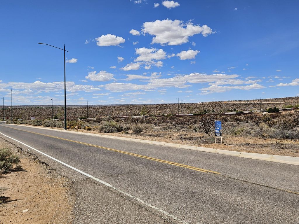 2027 Arena Drive NE, Rio Rancho, NM 87144