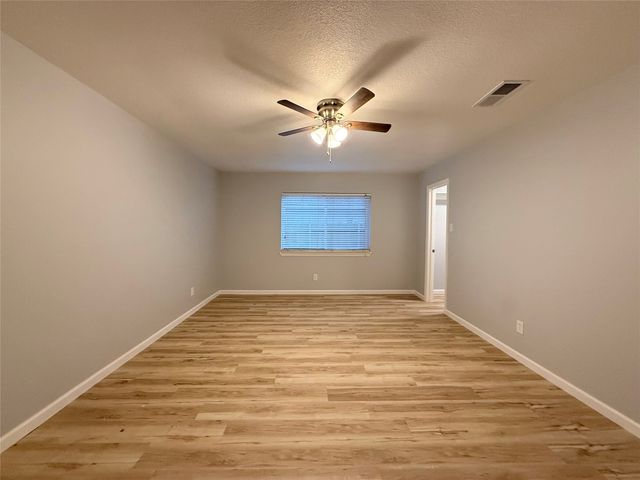 5502 Vagas Drive, Rowlett, TX 75088