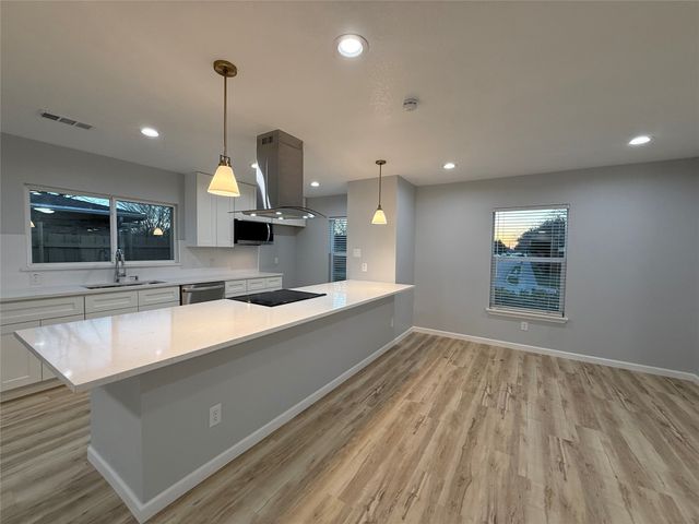 5502 Vagas Drive, Rowlett, TX 75088