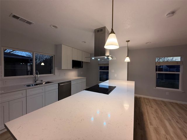 5502 Vagas Drive, Rowlett, TX 75088