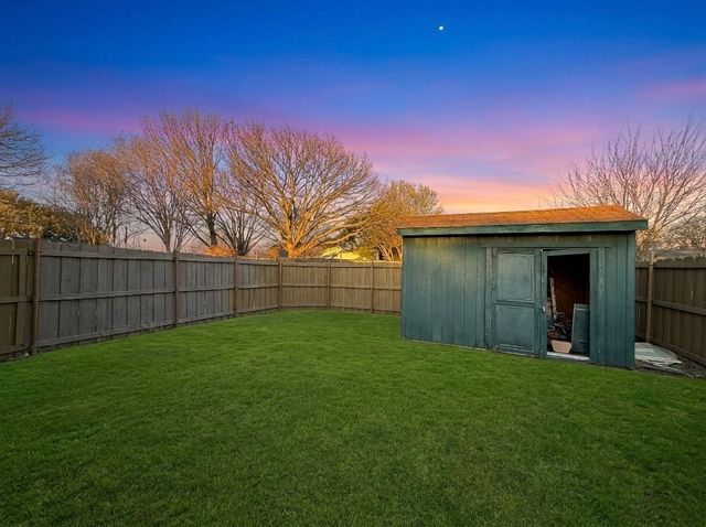 5502 Vagas Drive, Rowlett, TX 75088