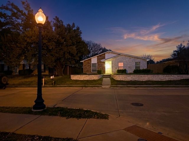 5502 Vagas Drive, Rowlett, TX 75088