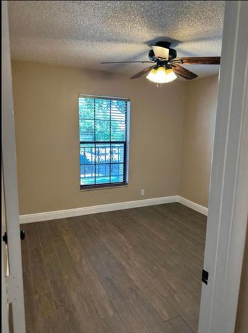 2600 Greenwood Terrace 204, Boca Raton, FL 33431