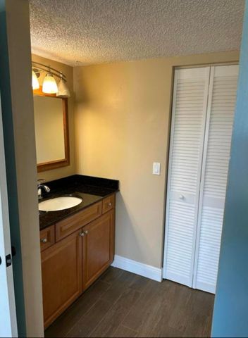 2600 Greenwood Terrace 204, Boca Raton, FL 33431