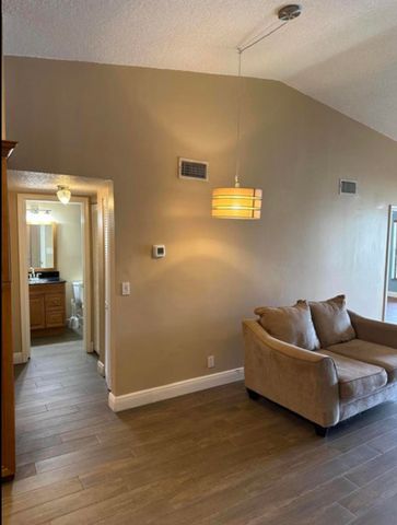 2600 Greenwood Terrace 204, Boca Raton, FL 33431