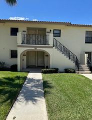 2600 Greenwood Terrace 204, Boca Raton, FL 33431