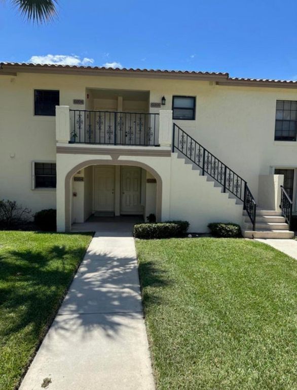 2600 Greenwood Terrace 204, Boca Raton, FL 33431