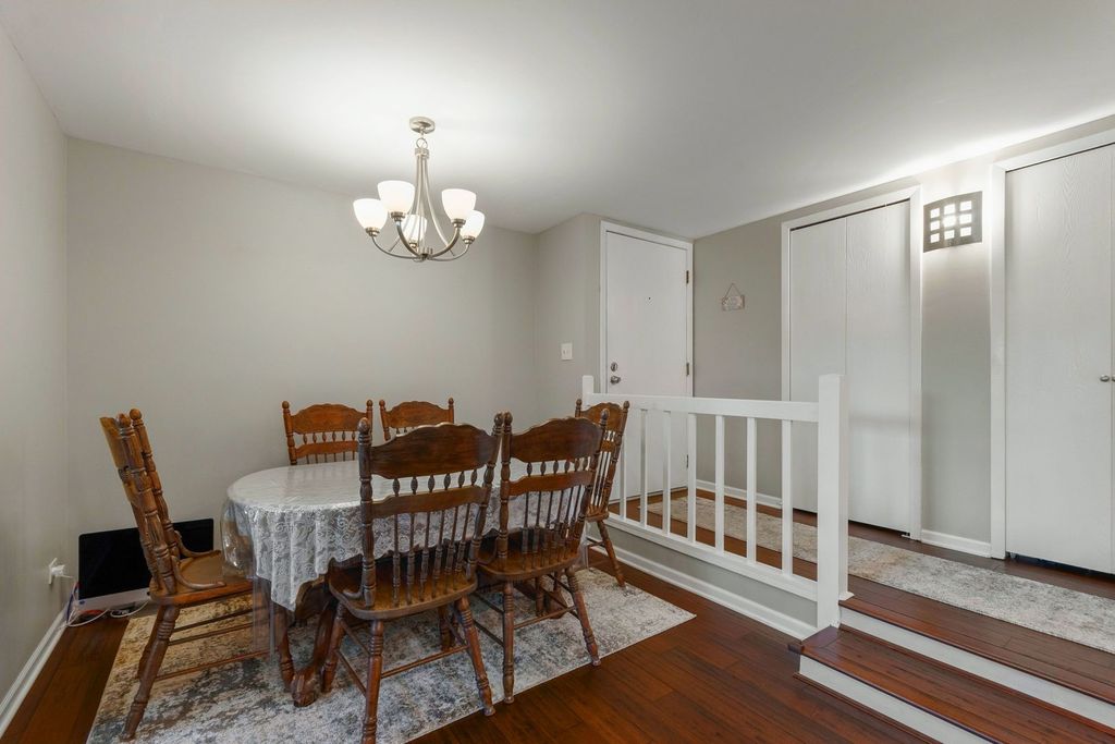2204 Wharf Drive 2308, Woodridge, IL 60517 — photo 4