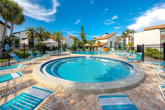 2207 BELLEAIR ROAD B4, Clearwater, FL 33764