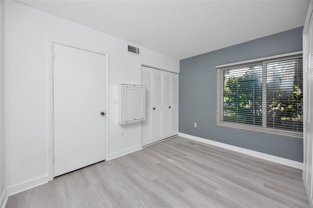 2207 BELLEAIR ROAD B4, Clearwater, FL 33764