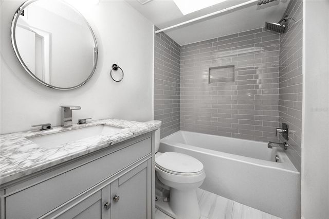 2207 BELLEAIR ROAD B4, Clearwater, FL 33764