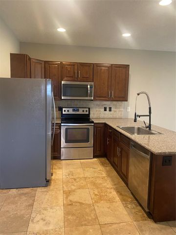 307 Covecrest Drive B, Houston, TX 77336