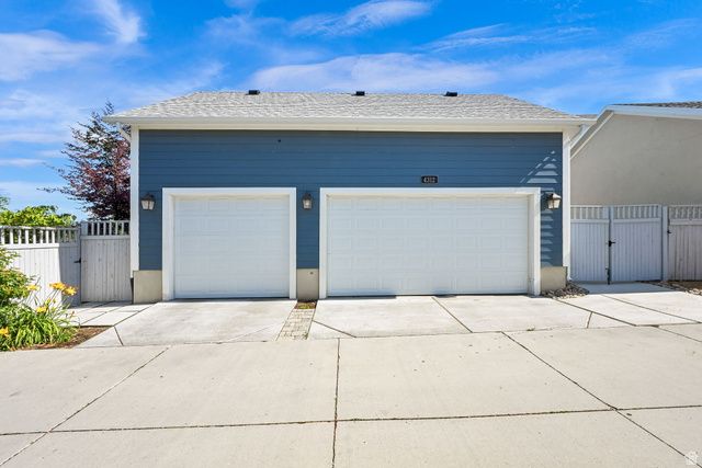 4312 W SOUTH JORDAN PKWY, South Jordan, UT 84009
