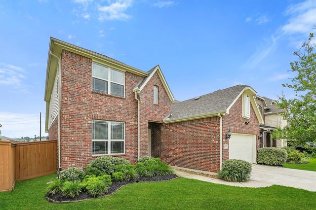 12526 Sabine Point Drive, Humble, TX 77346