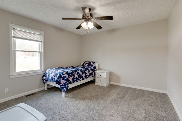 5107 Austin Peay Hwy, Westmoreland, TN 37186