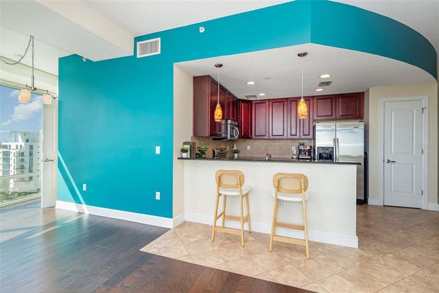 101 S EOLA DR 910, Orlando, FL 32801