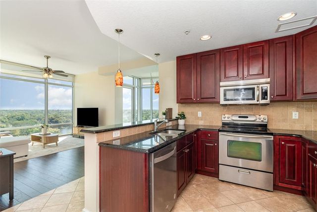 101 S EOLA DR 910, Orlando, FL 32801